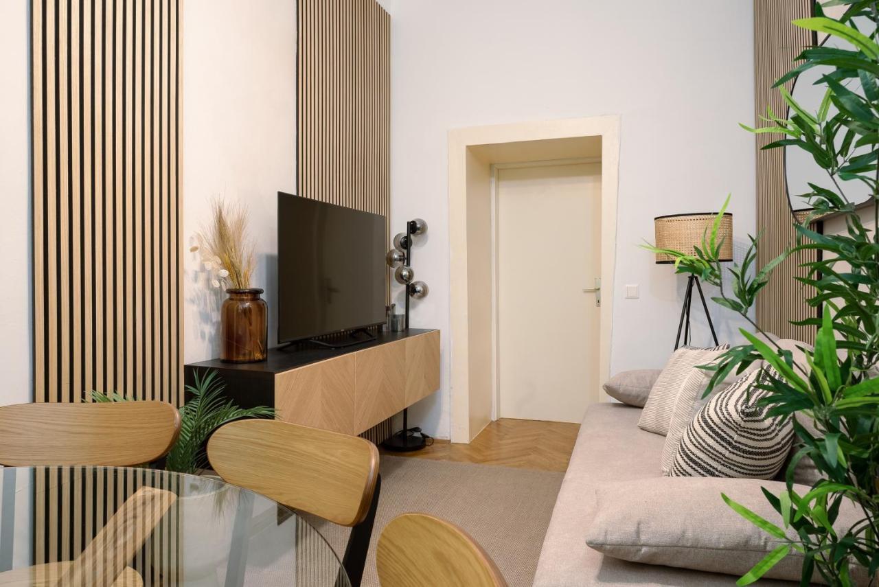 Designer Apartment, Central, Next To Danube Vienna Exterior photo